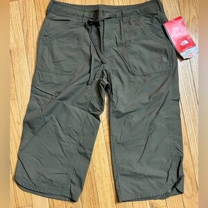 NWT Women’s The North Face W Horizon II Capri Trousers in Weimaraner Brown, 8